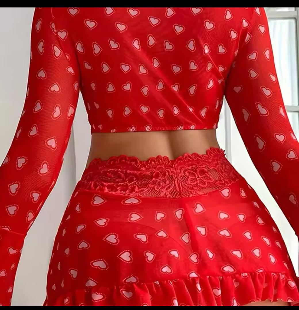 Rouge Fatale – Ensemble sexy 3 pièces avec jupe et string