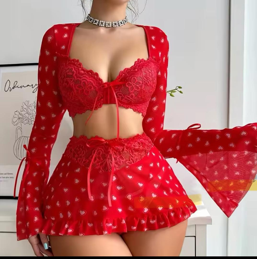 Rouge Fatale – Ensemble sexy 3 pièces avec jupe et string